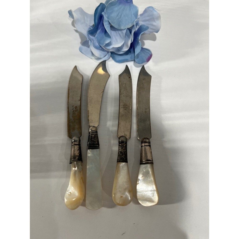 Antique Sheffield Mother of‎ Pearl Butter Knives mismatched Set of 4 1800s